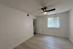100 Crestwood Ct N, Royal Palm Beach, FL 33411 - Photo 33