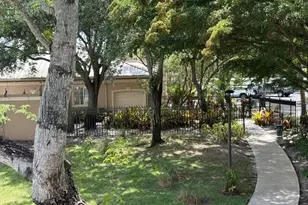 100 Crestwood Ct N, Royal Palm Beach, FL 33411 - Photo 47