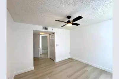 100 Crestwood Court N #108, Royal Palm Beach, FL 33411 - Photo 13