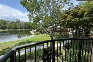 100 Crestwood Ct N, Royal Palm Beach, FL 33411 - Photo 51
