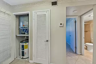 400 SE 10th St, Deerfield Beach, FL 33441 - Photo 19