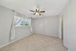 400 SE 10th St, Deerfield Beach, FL 33441 - Photo 21