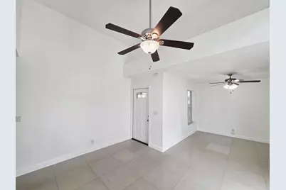 533 NW 47th Avenue, Coconut Creek, FL 33063 - Photo 3