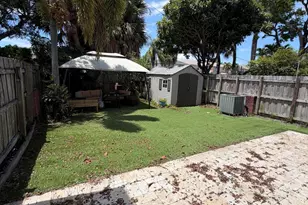 806 NW 41st Ct, Deerfield Beach, FL 33064 - Photo 9