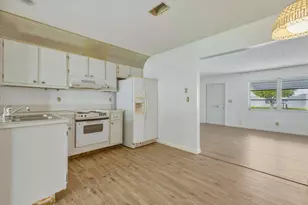 1012 SW 17th St, Boynton Beach, FL 33426 - Photo 9
