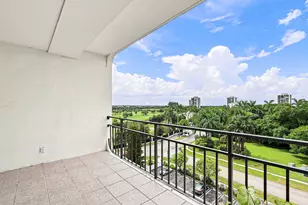 1500 Presidential Way, West Palm Beach, FL 33401 - Photo 3