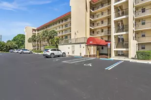 3959 Via Poinciana, Lake Worth, FL 33467 - Photo 57