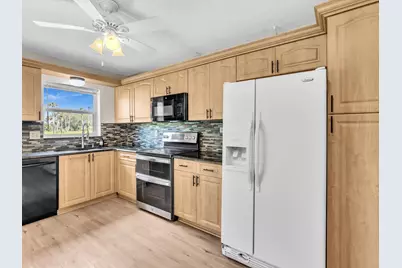 3959 Via Poinciana #104, Lake Worth, FL 33467 - Photo 17