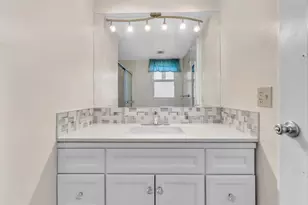 3959 Via Poinciana, Lake Worth, FL 33467 - Photo 17