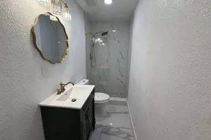 160 SE 15th Ave, Pompano Beach, FL 33060 - Photo 5