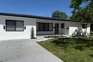 160 SE 15th Ave, Pompano Beach, FL 33060 - Photo 1