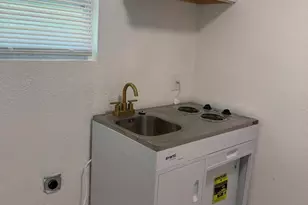 160 SE 15th Ave, Pompano Beach, FL 33060 - Photo 5