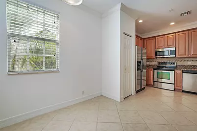 241 E Thatch Palm Circle, Jupiter, FL 33458 - Photo 17