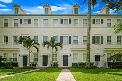 241 E Thatch Palm Circle, Jupiter, FL 33458 - Photo 1
