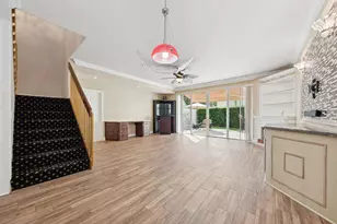477 Capistrano Dr, Palm Beach Gardens, FL 33410 - Photo 11
