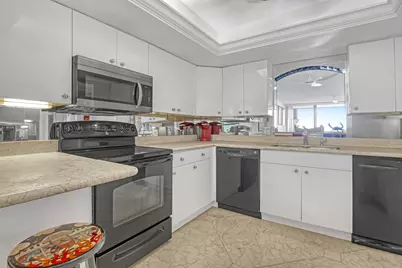 356 Golfview Road #403, North Palm Beach, FL 33408 - Photo 7