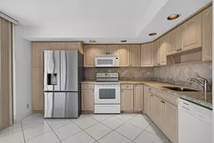 5340 Las Verdes Cir, Delray Beach, FL 33484 - Photo 21