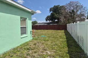 698 Thuringer St NW, Palm Bay, FL 32907 - Photo 5