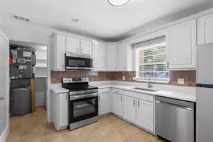 10693 N Military Trl, West Palm Beach, FL 33410 - Photo 11
