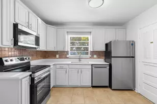 10693 N Military Trl, West Palm Beach, FL 33410 - Photo 9
