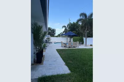 2620 NE 53rd Street, Lighthouse Point, FL 33064 - Photo 1