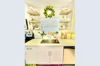 953 39th Court, West Palm Beach, FL 33407 - Photo 3