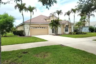 895 SW Lake Charles Cir, Port Saint Lucie, FL 34986 - Photo 57