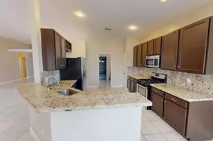 895 SW Lake Charles Cir, Port Saint Lucie, FL 34986 - Photo 11