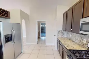 895 SW Lake Charles Cir, Port Saint Lucie, FL 34986 - Photo 13