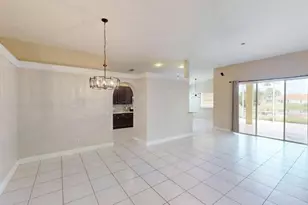 895 SW Lake Charles Cir, Port Saint Lucie, FL 34986 - Photo 21