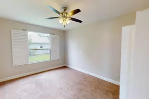 895 SW Lake Charles Cir, Port Saint Lucie, FL 34986 - Photo 23