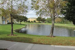 700 S Crestwood Ct S, Royal Palm Beach, FL 33411 - Photo 27