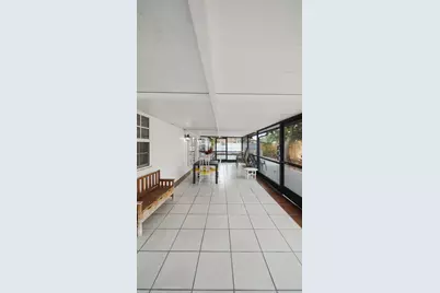 20009 NW 66th Place, Hialeah, FL 33015 - Photo 5
