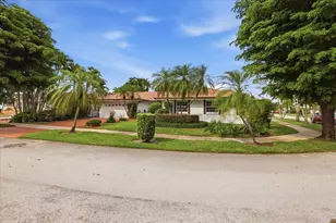 20009 NW 66th Pl, Hialeah, FL 33015 - Photo 3