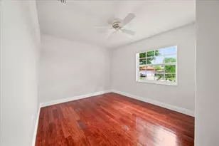 20009 NW 66th Pl, Hialeah, FL 33015 - Photo 25