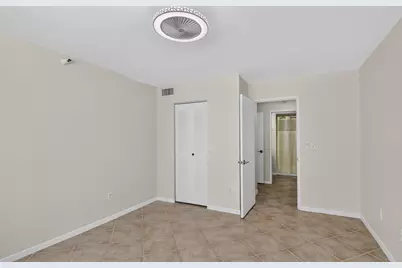 107 Yacht Club Way #208, Hypoluxo, FL 33462 - Photo 17