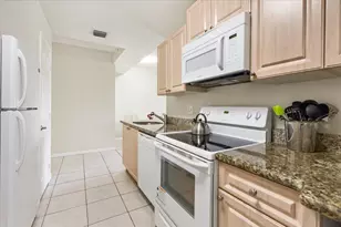 2060 Greenview Shores Blvd, Wellington, FL 33414 - Photo 13
