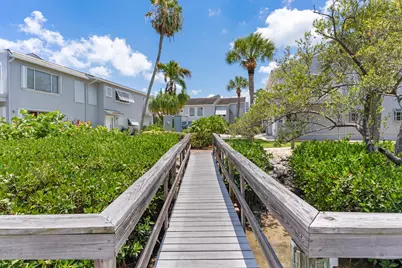 2488 Harbour Cove Drive, Fort Pierce, FL 34949 - Photo 9