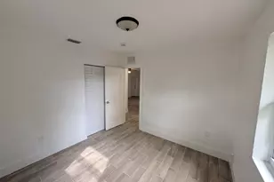 1733 NW 18th St, Fort Lauderdale, FL 33311 - Photo 7