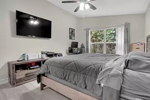 1238 Pine Sage Cir, West Palm Beach, FL 33409 - Photo 13