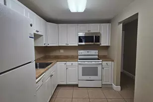 4324 NW 9th Ave, Deerfield Beach, FL 33064 - Photo 5