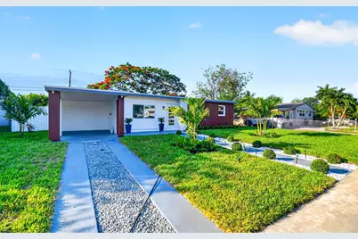 3947 Pensacola Drive, Lake Worth, FL 33462 - Photo 3