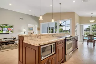 21089 Cottonwood Dr, Boca Raton, FL 33428 - Photo 9