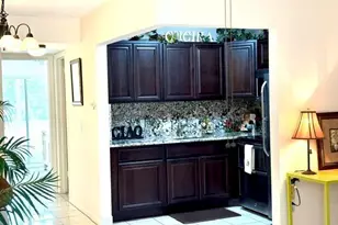 12 Windsor A, West Palm Beach, FL 33417 - Photo 3