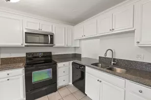 5828 Honeybell Ct, Fort Pierce, FL 34982 - Photo 5
