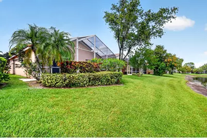 7695 Cherry Blossom Way, Boynton Beach, FL 33437 - Photo 27
