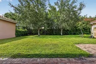 8135 Cantabria Falls Dr, Boynton Beach, FL 33473 - Photo 53