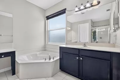 8135 Cantabria Falls Drive, Boynton Beach, FL 33473 - Photo 37