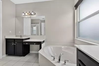 8135 Cantabria Falls Drive, Boynton Beach, FL 33473 - Photo 39
