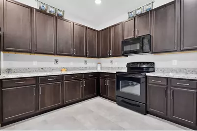 8135 Cantabria Falls Drive, Boynton Beach, FL 33473 - Photo 17